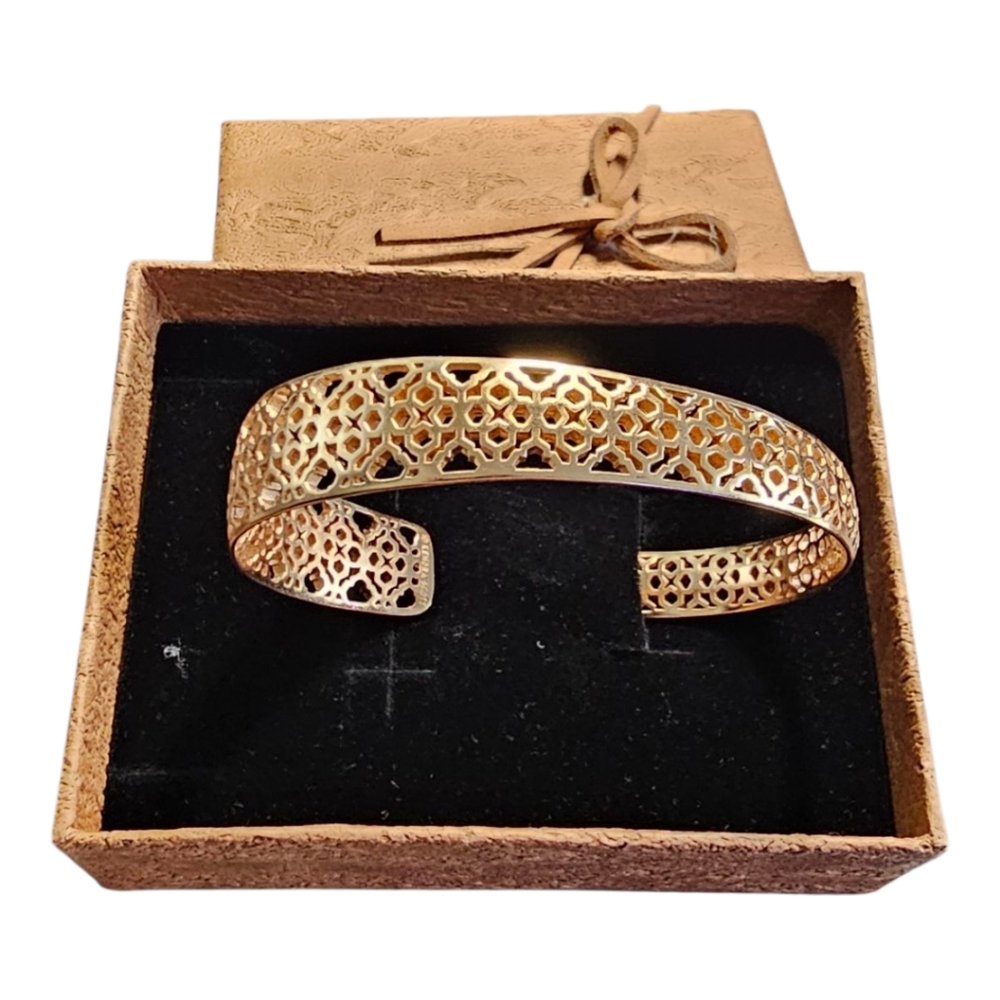 KENDRA SCOTT Tiana/Uma Elegant Gold Filigree Asymmetrical Cuff Bracelet - Picture 4 of 5